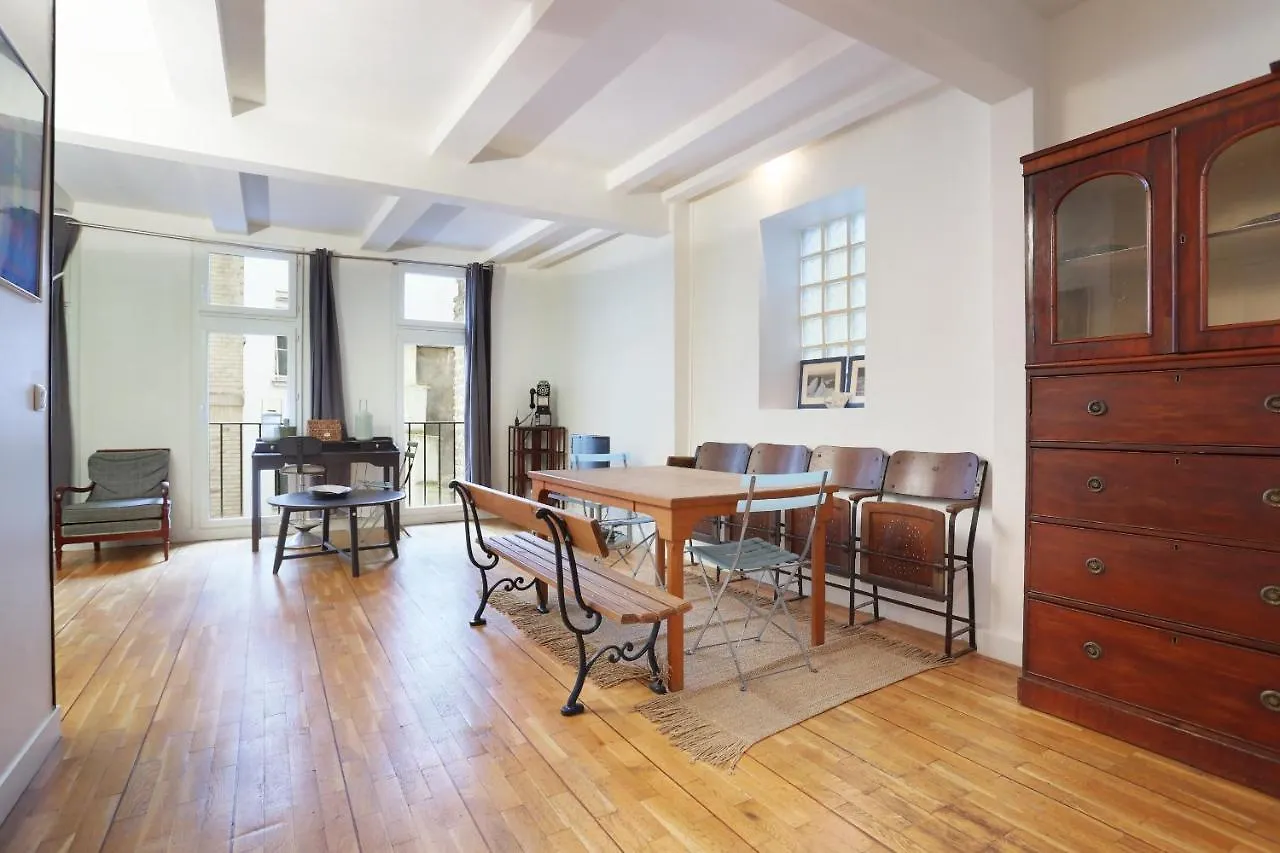 Apartment Sublime Bld Saint Germain Paris